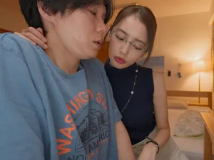 Dịch vụ mát-xa sung phê của người đẹp séc tóc nâu